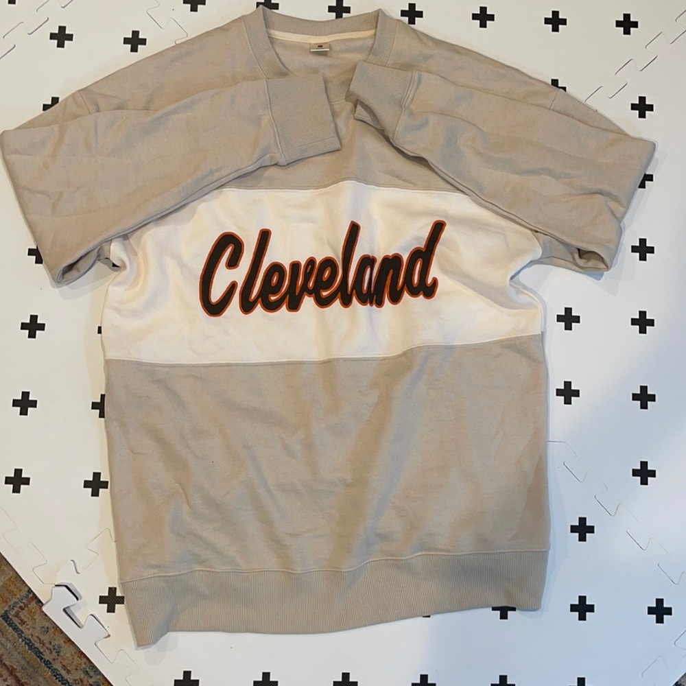 Homage Cleavland sweatshirt- Sold out